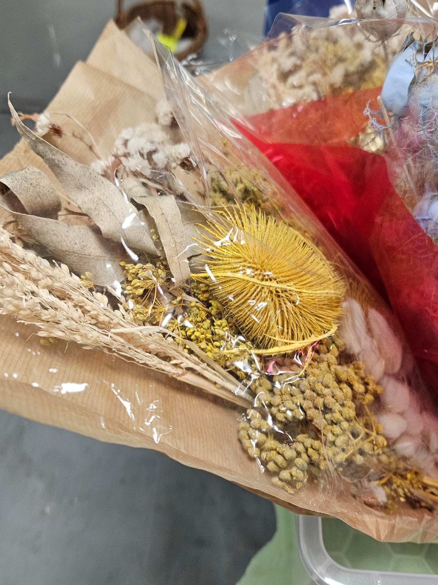 dried flower bouquet